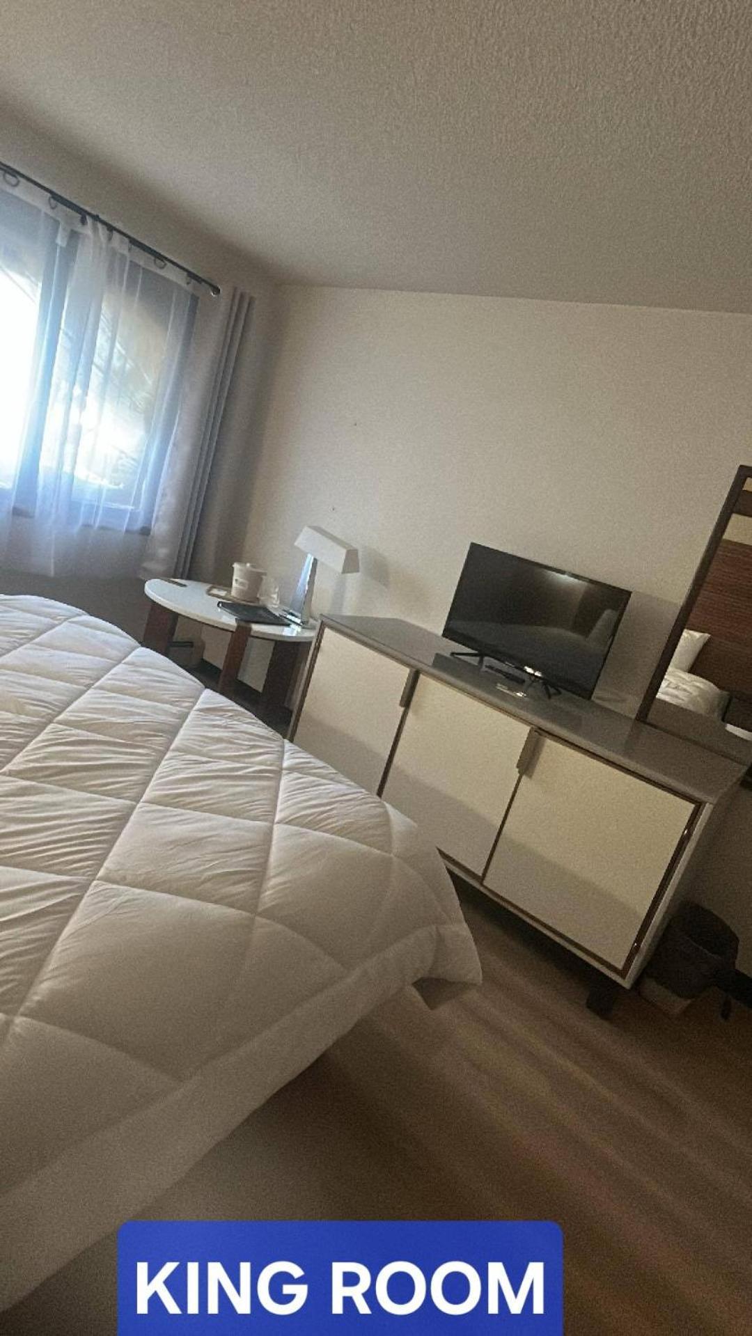 American Motel Waseca מראה חיצוני תמונה